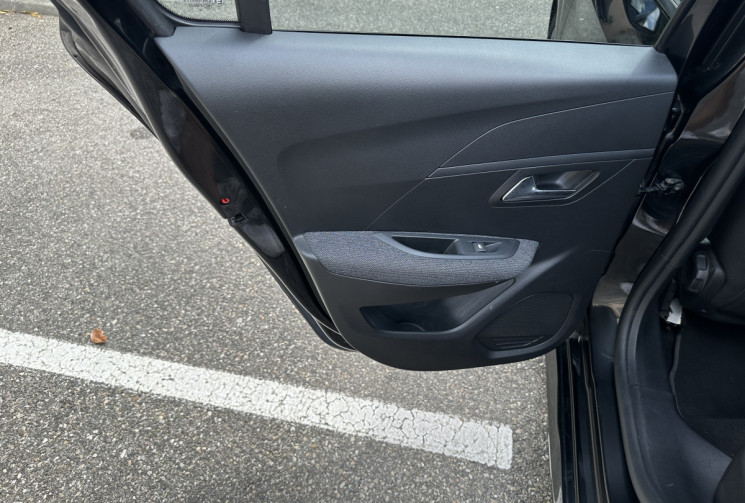 Peugeot 208 1.2 PureTech 100ch Style 118g / Entretien Peugeot / Première main / Rien à prévoir