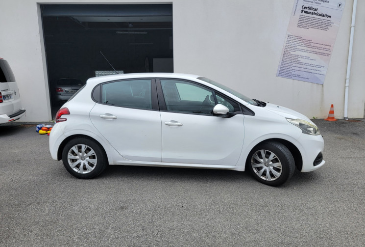 Peugeot 208 Phase 2 5 Portes 1.2 VTi 12V 82 cv