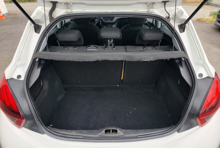 Peugeot 208 Phase 2 5 Portes 1.2 VTi 12V 82 cv