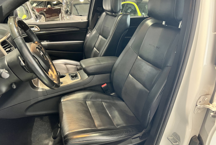 Jeep GRAND CHEROKEE V6 3.0 SUMMIT 