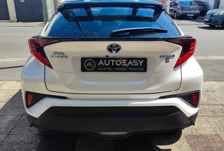 Toyota C-HR 122h GRAPHIC 2WD E-CVT MY22