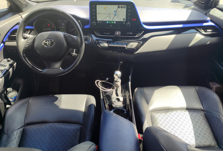 Toyota C-HR 122h GRAPHIC 2WD E-CVT MY22
