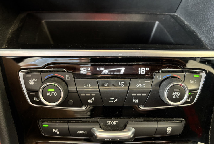 BMW Série 2 ACTIVE TOURER 225XE 1.5 i  225 HYBRID 4x4 136  SPORT
