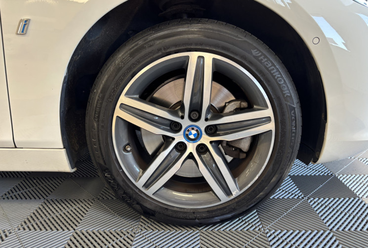 BMW Série 2 ACTIVE TOURER 225XE 1.5 i  225 HYBRID 4x4 136  SPORT
