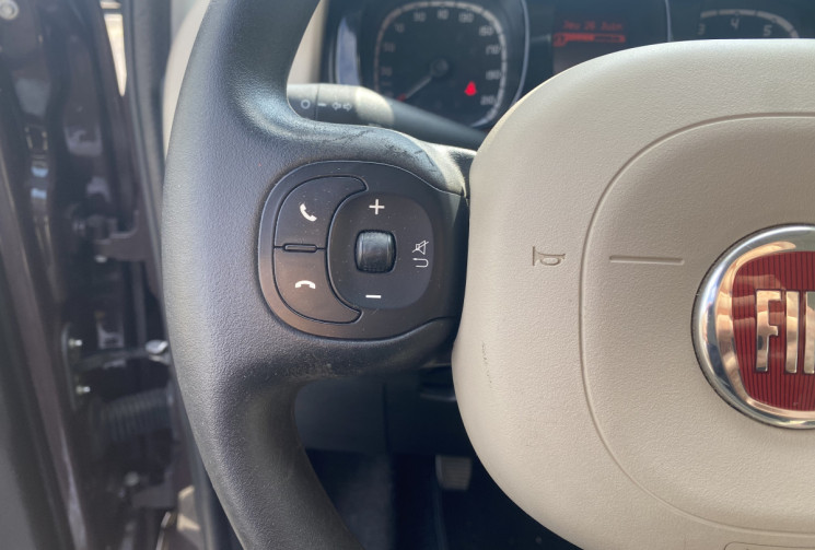 FIAT Panda 1.2 69 LOUNGE / City Park / Bluetooth