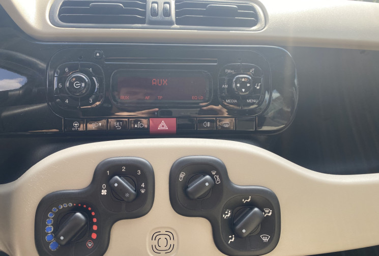 FIAT Panda 1.2 69 LOUNGE / City Park / Bluetooth