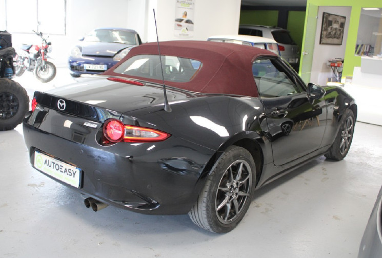 Mazda MX-5 131 cv Sky Activ ELEGANCE BOSE 