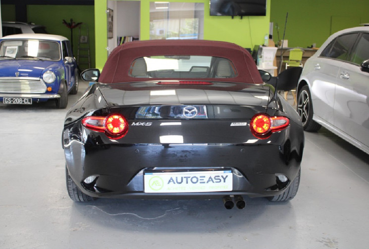 Mazda MX-5 131 cv Sky Activ ELEGANCE BOSE 