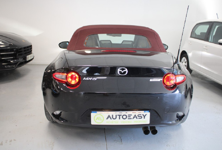 Mazda MX-5 131 cv Sky Activ ELEGANCE BOSE 