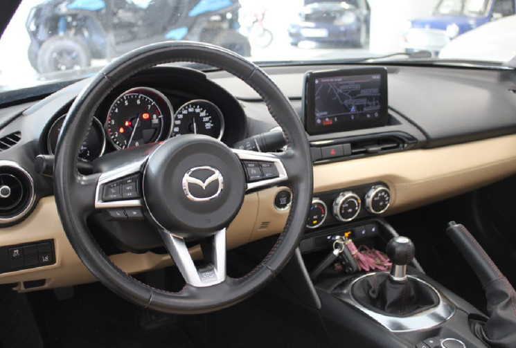 Mazda MX-5 131 cv Sky Activ ELEGANCE BOSE 