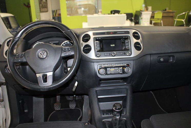 Volkswagen Tiguan 110 cv edition CUP ( TOIT OUVRANT) 