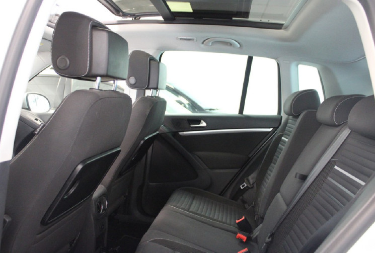 Volkswagen Tiguan 110 cv edition CUP ( TOIT OUVRANT) 