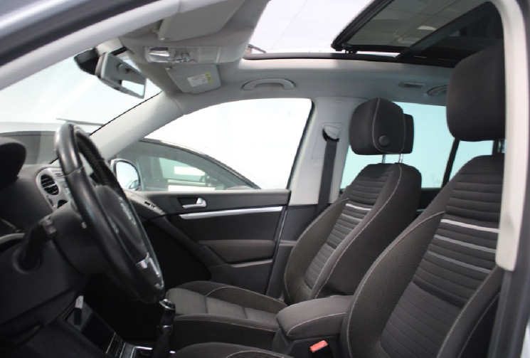 Volkswagen Tiguan 110 cv edition CUP ( TOIT OUVRANT) 