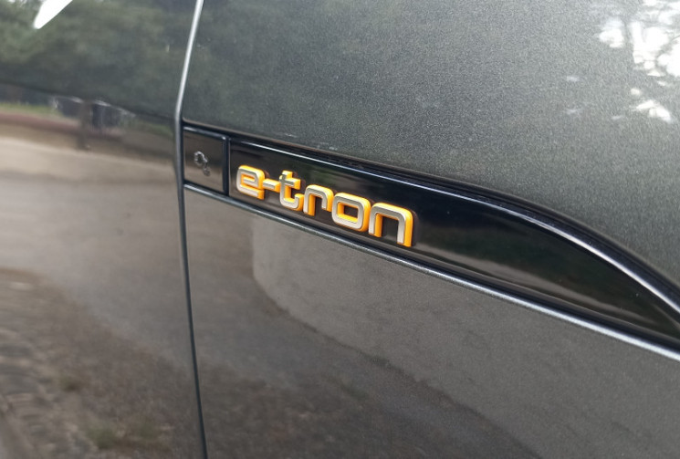 Audi e-tron SPORTBACK 50 313 CH - S-LINE - TO - GTIE 2027 - ORG FRANCE