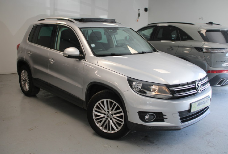 Volkswagen Tiguan 110 cv edition CUP ( TOIT OUVRANT) 