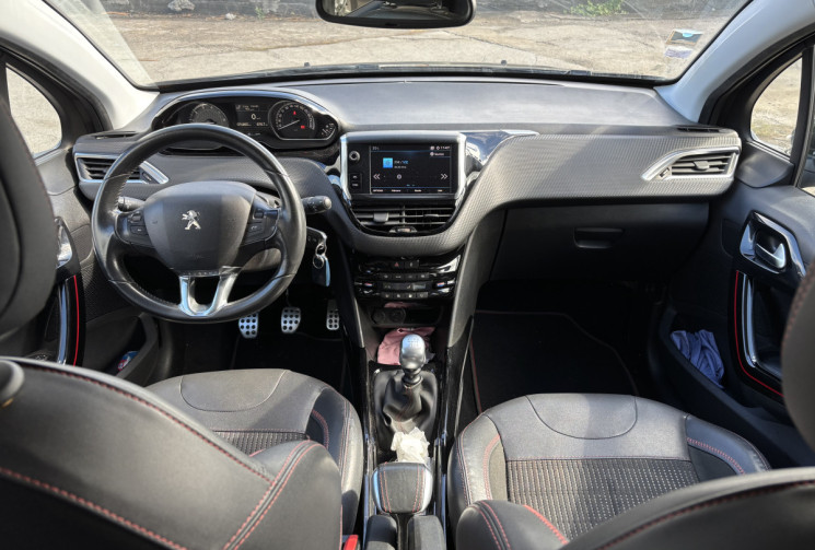 Peugeot 2008 1.2 THP 130 GTLINE