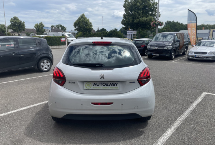 Peugeot 208 1.6 BlueHDi 100ch Allure