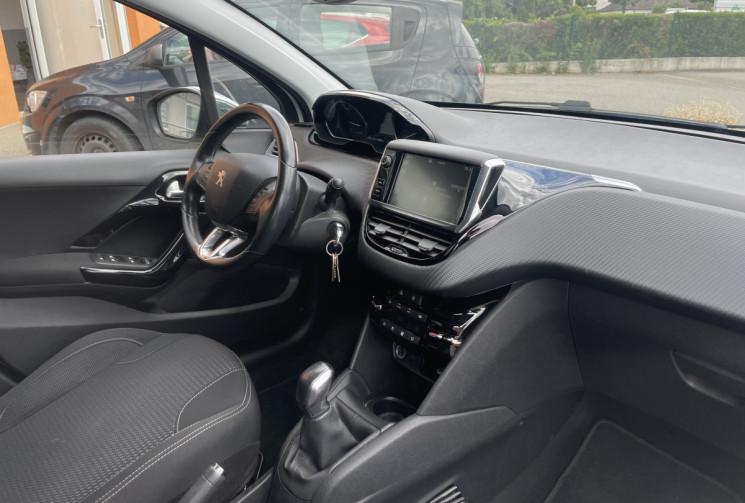 Peugeot 208 1.6 BlueHDi 100ch Allure