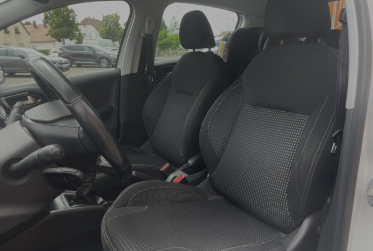 Peugeot 208 1.6 BlueHDi 100ch Allure