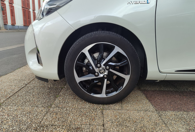 Toyota Yaris 3 Phase 3 / 1.5 VVTi 100 Ch / COLLECTION /GARANTIE TOYOTA JUSQU'EN 2027