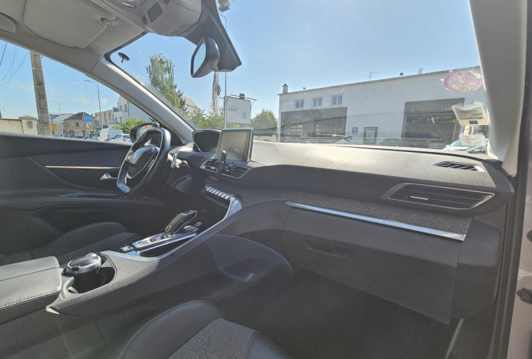 Peugeot 3008 1.2 PureTech 130 ch Allure EAT6 Toit ouvrant 