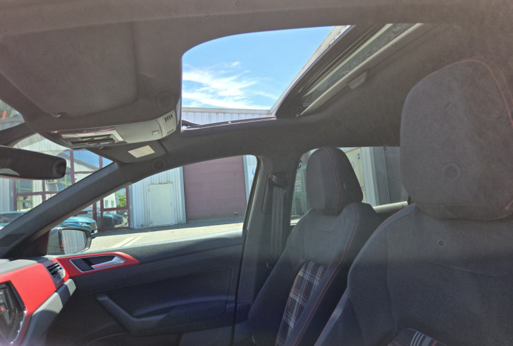 Volkswagen Polo 6 GTI 2.0 Tsi 200 cv DSG6 * Toit Ouvrant * origine France * Virtual Cockpit*  TBE   