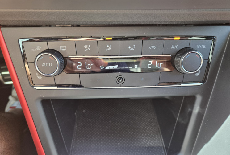 Volkswagen Polo 6 GTI 2.0 Tsi 200 cv DSG6 * Toit Ouvrant * origine France * Virtual Cockpit*  TBE   