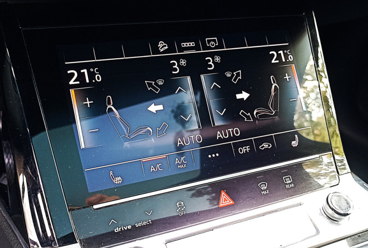 Audi e-tron SPORTBACK 50 313 CH - S-LINE - TO - GTIE 2027 - ORG FRANCE