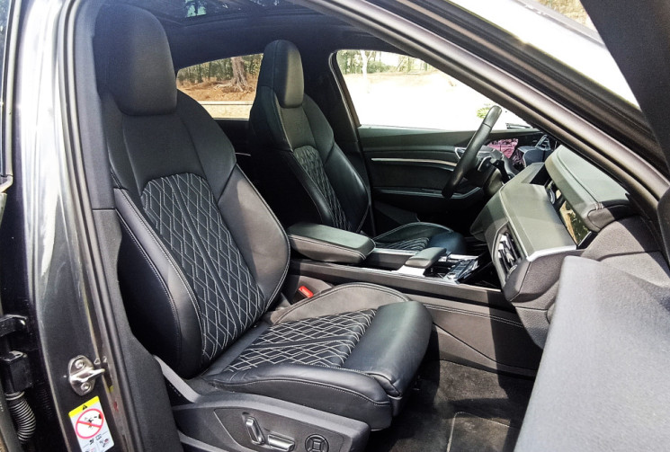 Audi e-tron SPORTBACK 50 313 CH - S-LINE - TO - GTIE 2027 - ORG FRANCE