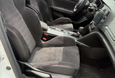 Renault Megane Sport EDC RS 280 / Blanc nacré / Toit ouvrant / Volant F1 / BOSE / 4Control / 