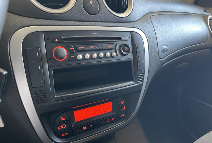 Citroën C2 1.4i 75cv Airplay / Climatisation 