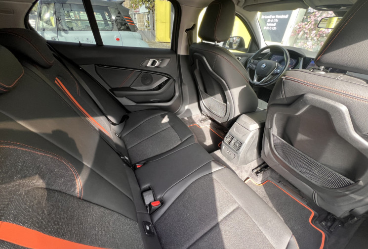 BMW Série 1 118iA 1.5 i 12V DCT7 136 cv // Première main // Boîte automatique 