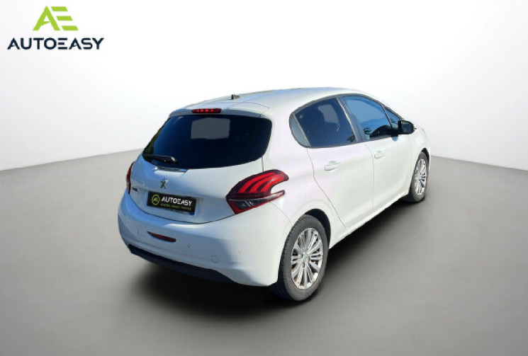 Peugeot 208  PEUGEOT 208 I Phase 2 5 Portes 1.5 Blue HDi BVM6 S&S 100 cv SIGNATURE
