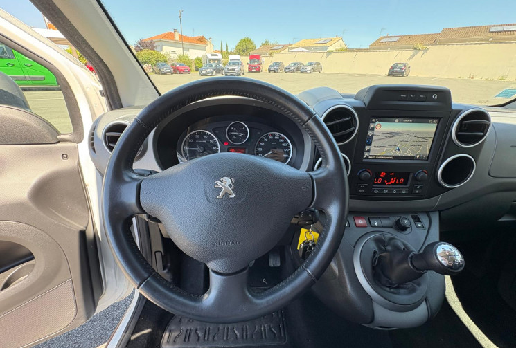 Peugeot PARTNER TEPEE 1.6 BLUEHDI 100 / CLIM AUTO / BARRE DE TOIT / GARENTIE 12 MOIS