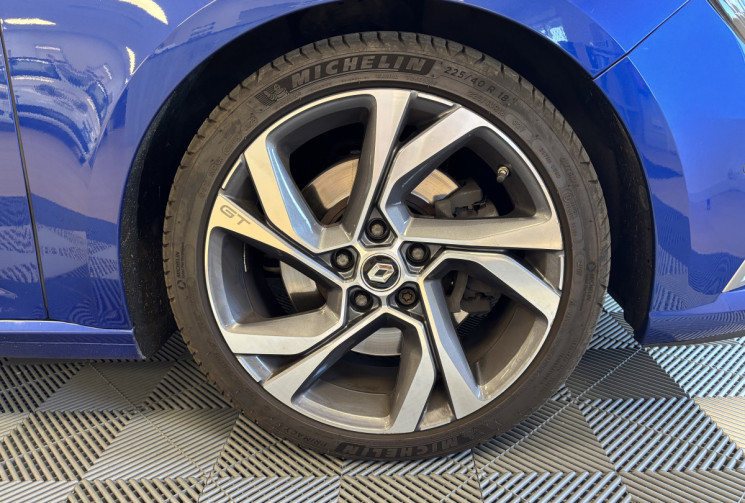 Renault Megane 4 ESTATE 1.6 TCE EDC7 205 GT / TOIT OUVRANT