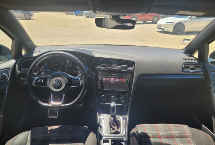 Volkswagen Golf GTI PERFORMANCE 2.0 TSI 230 BLUEMOTION TECHNOLOGY DSG6
