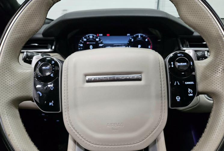 Land-Rover Range Rover Velar tdv6 300 cv R dynamic HSE first edition / moteur changé