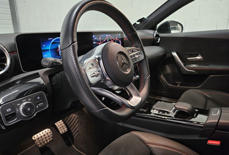 Mercedes Classe A 180 7G-DCT 136 cv amg line / origine france / entretien concession