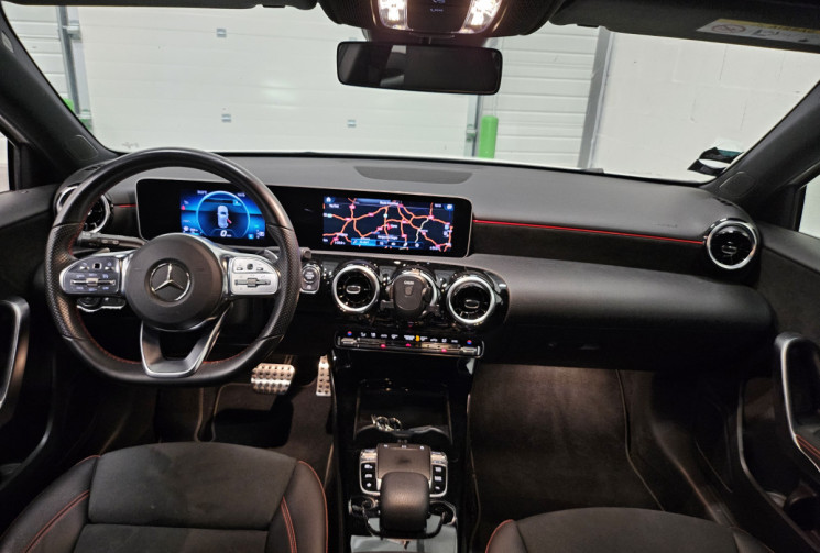 Mercedes Classe A 180 7G-DCT 136 cv amg line / origine france / entretien concession