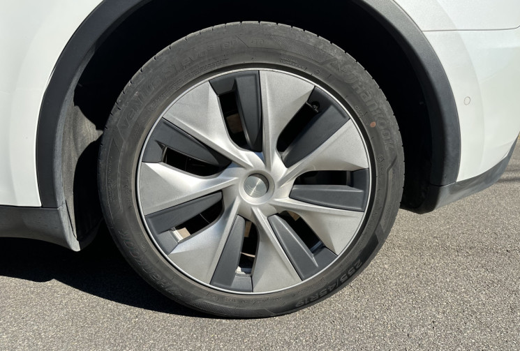 Tesla Model Y Dual Motor Long Range AWD 75KWh * AUTONOMIE 533 KM * GARANTIE 06/2026