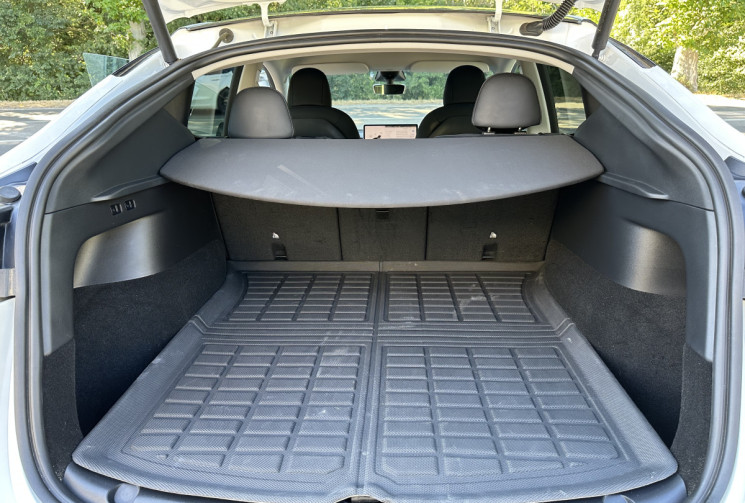 Tesla Model Y Dual Motor Long Range AWD 75KWh * AUTONOMIE 533 KM * GARANTIE 06/2026