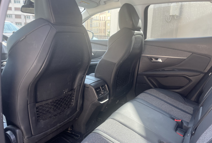 Peugeot 3008 II 1.2 130 ch ALLURE Boîte auto