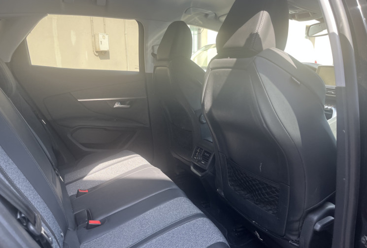 Peugeot 3008 II 1.2 130 ch ALLURE Boîte auto