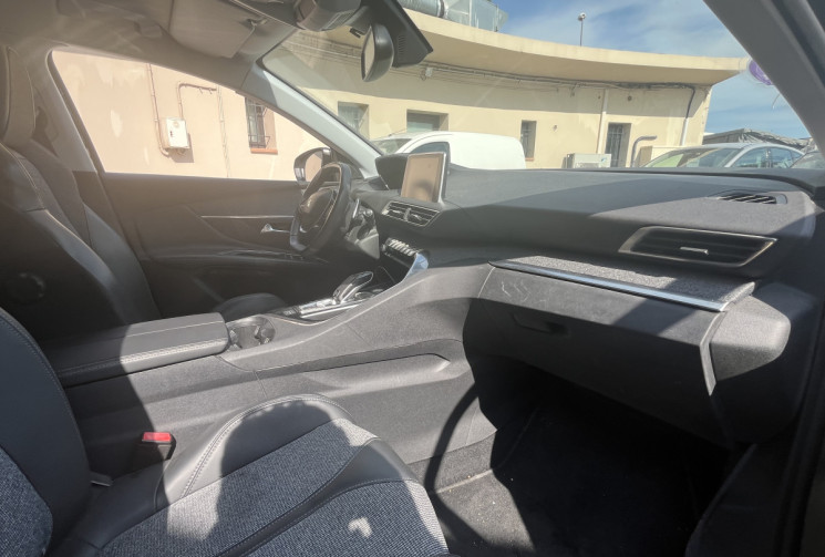 Peugeot 3008 II 1.2 130 ch ALLURE Boîte auto