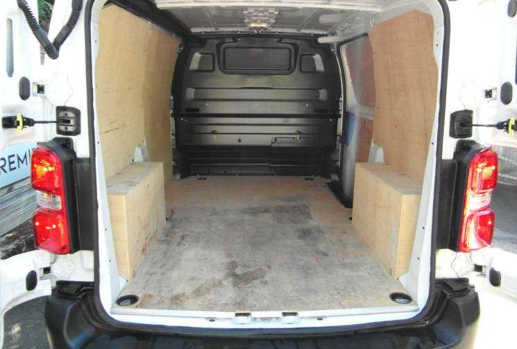 Peugeot Expert EXPERT FGN TOLE STANDARD 1.5 BLUEHDI 120 S&S BVM6 ASPHALT 