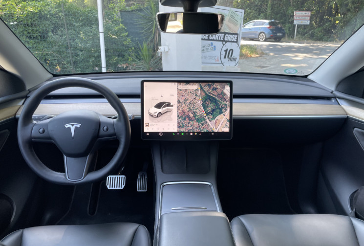 Tesla Model Y Dual Motor Long Range AWD 75KWh * AUTONOMIE 533 KM / GARANTIE 06/2026 / 1ère main