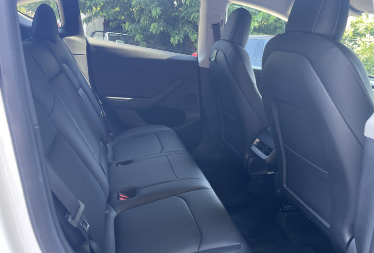 Tesla Model Y Dual Motor Long Range AWD 75KWh * AUTONOMIE 533 KM / GARANTIE 06/2026 / 1ère main