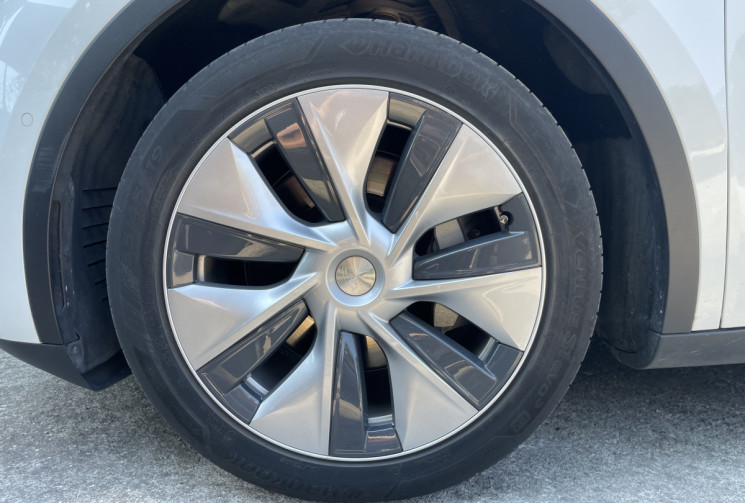 Tesla Model Y Dual Motor Long Range AWD 75KWh * AUTONOMIE 533 KM / GARANTIE 06/2026 / 1ère main