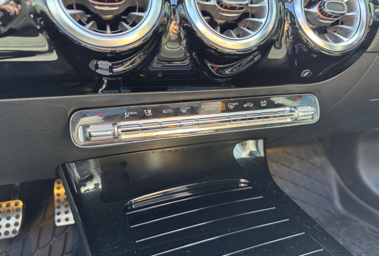 Mercedes CLA 220D 190CH AMG LINE 8G-DCT