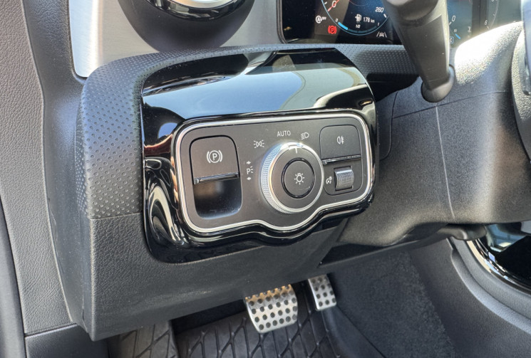 Mercedes CLA 220D 190CH AMG LINE 8G-DCT